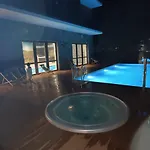 Appartement Park A8 - Walonski - Z Dostepem Do Basenu, Sauny, Jacuzzi, Silowni - Widok Z 3 Stron Budynku