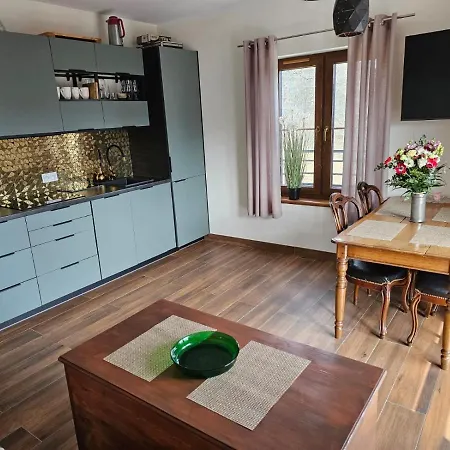 Park Resort: Panoramic Views With Pool, Sauna, And Fitness Access Apartment Szklarska Poreba