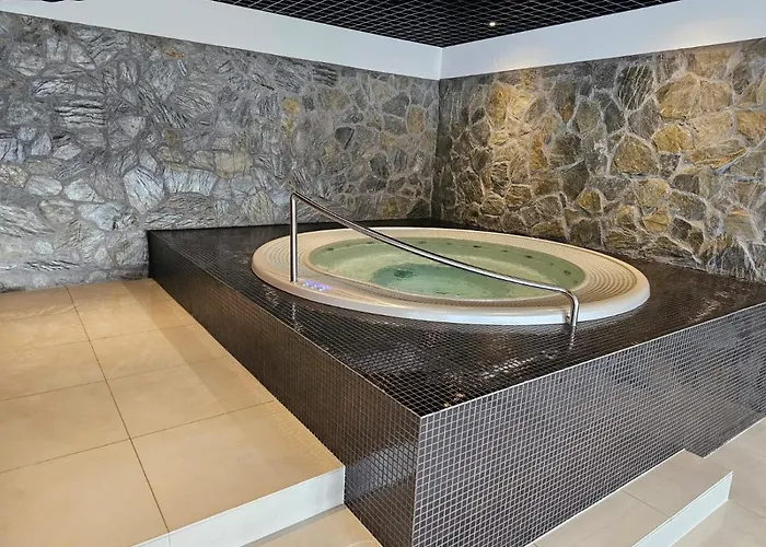 Park A8 - Walonski - Z Dostepem Do Basenu, Sauny, Jacuzzi, Silowni - Widok Z 3 Stron Budynku *